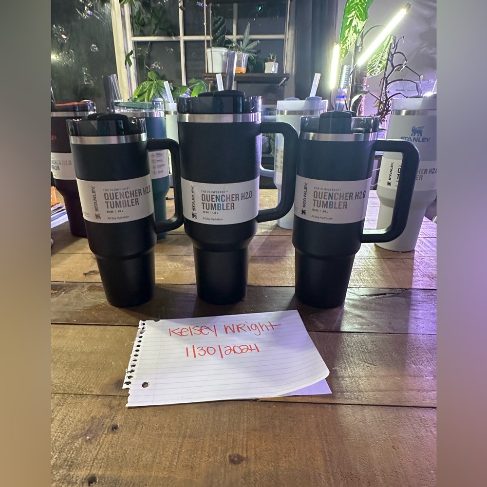 30oz Black 2.0 Stanley UNRELEASED